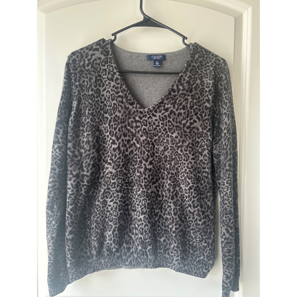 Chaps Womens Grey Leopard Print V-Neck Cotton Sweater XL Animal Print Pullover